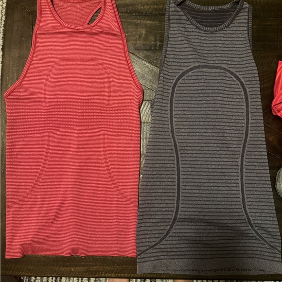 Lululemon Run: Swiftly Tech Tank bundle - Picture 1 of 4